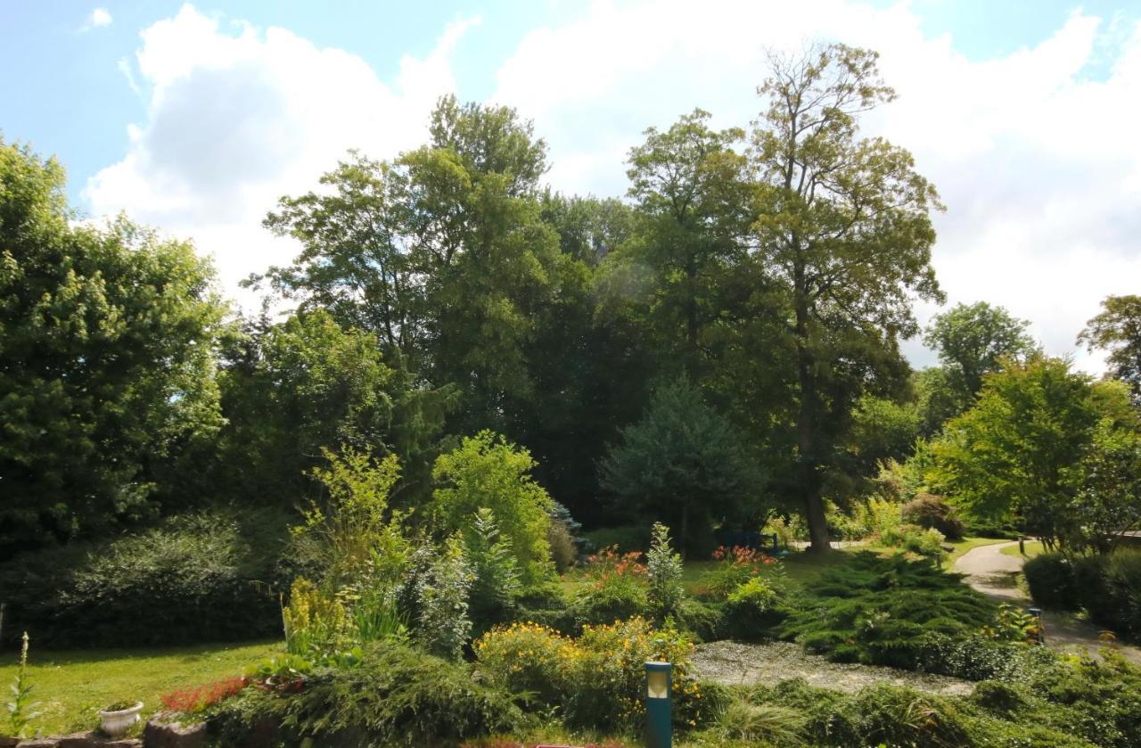 Le Manoir De La Mantille Caudry Exterior foto