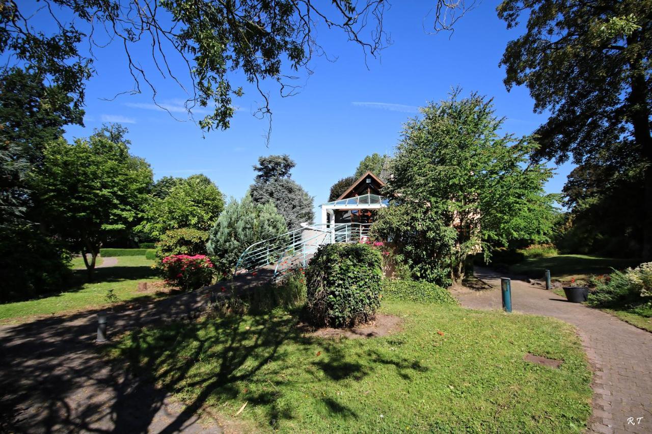 Le Manoir De La Mantille Caudry Exterior foto