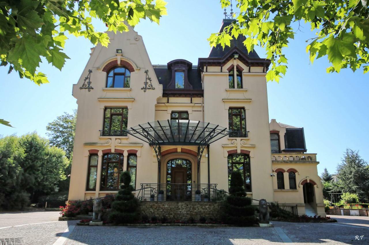 Le Manoir De La Mantille Caudry Exterior foto